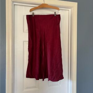 Elegant Quince Burgundy Mulberry Silk Midi Skirt
